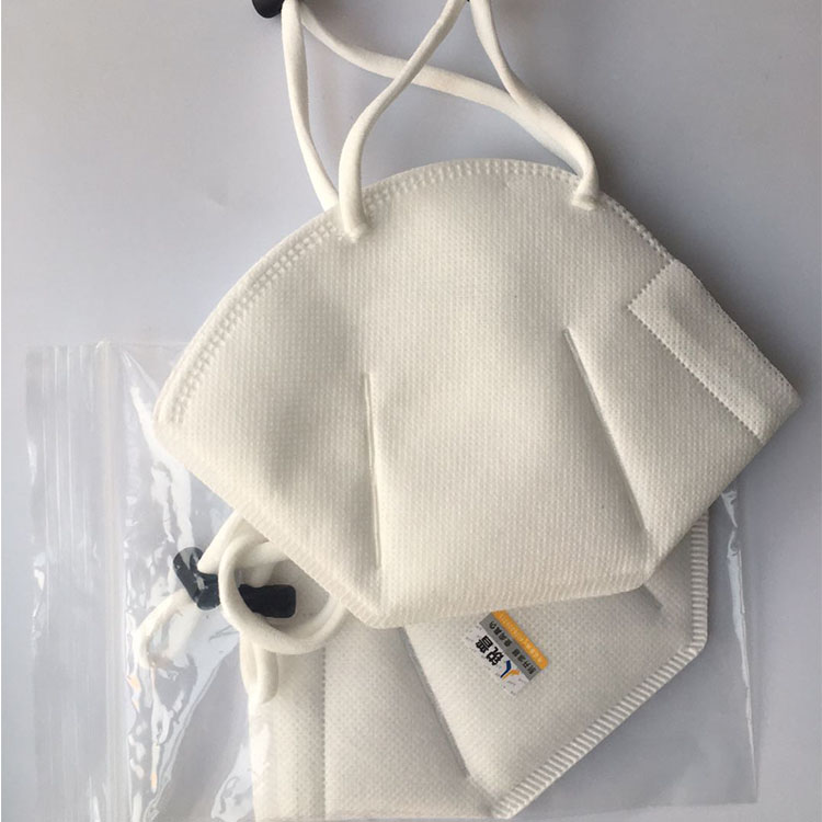 N95 hospital bruger medicinsk respirator til COVID-19